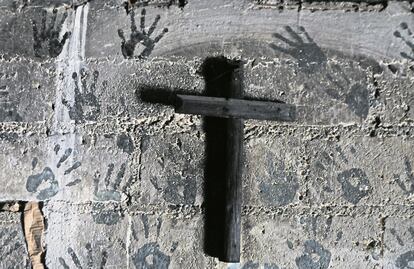 Fiscalía capitalina activa protocolo de feminicidio tras encontrar cuerpo en un predio de Xochimilco