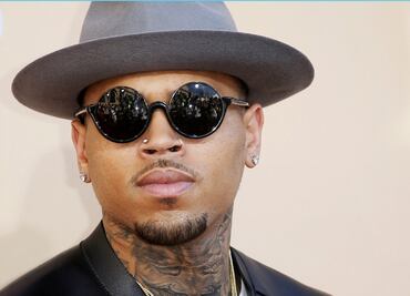 Chris Brown no comparece en audiencia por presunta violación