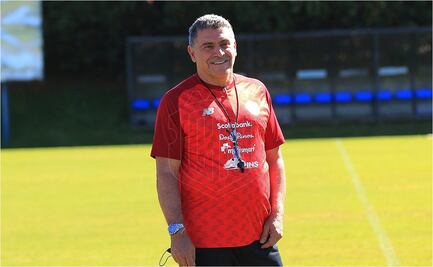 Luis Fernando Suárez, técnico de Costa Rica, sueña con repetir un "aztecazo"