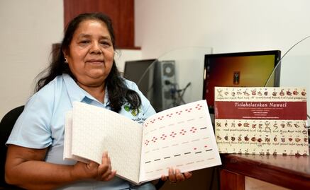 Presentan primer libro para enseñar náhuatl
