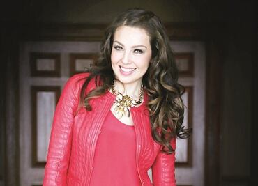 Julio Cortázar y Thalía, en un día como hoy