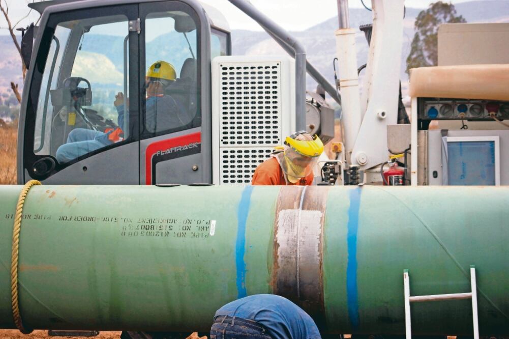 CFE inició un arbitraje contra IEnova y TransCanada para nulificar el contrato del gasoducto marino de Texas-Tuxpan. Foto: ARCHIVO EL UNIVERSAL