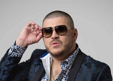 El Komader un tipo aventado y polémico que le canta al narco