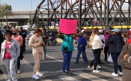 Suman más de 10 horas bloqueo por falta de agua en la vía Morelos en Ecatepec