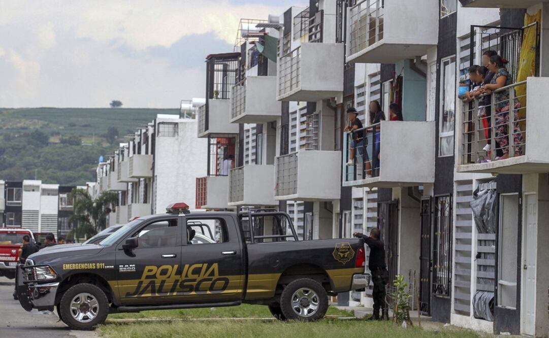 Policías trabajan en la zona. (FOTO: AFP)