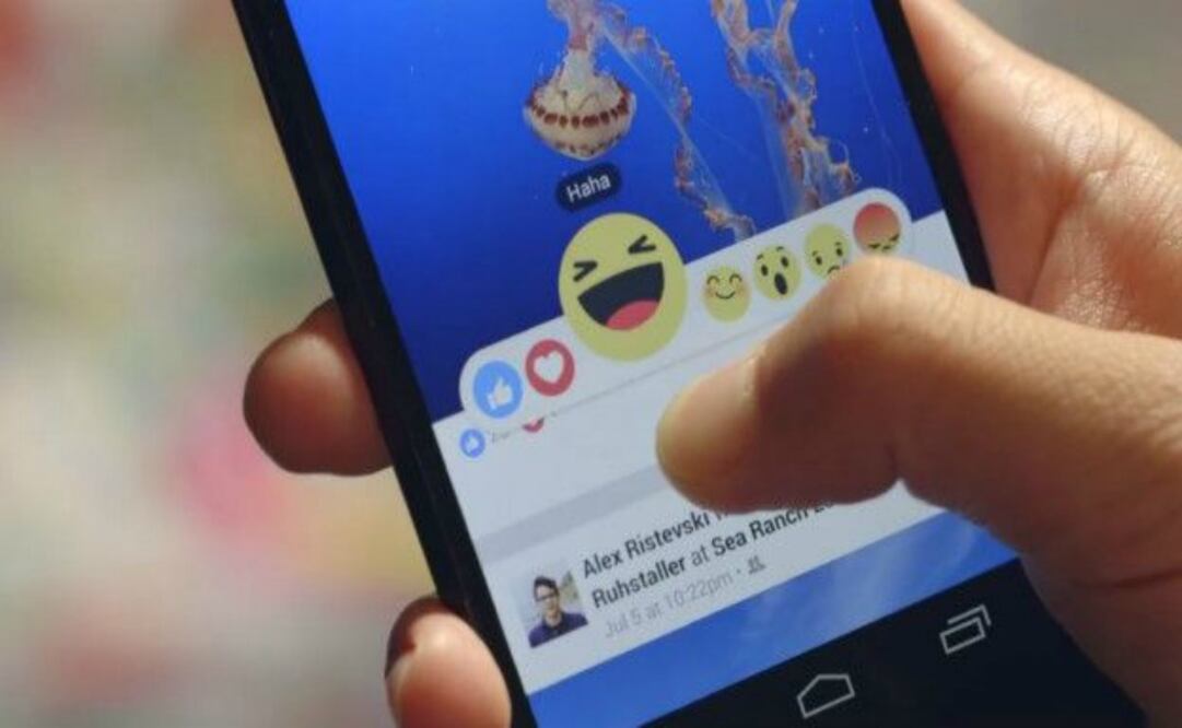 Ofrece nuevas reacciones como "me entristece" y "me asombra"