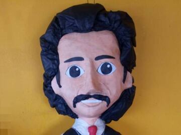 La historia detrás de la piñata de Luisito Rey