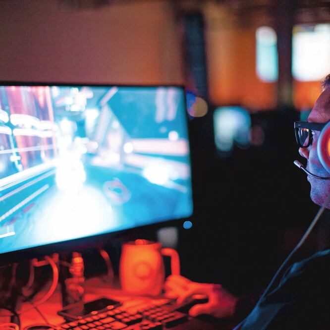 Con un No Break, un gamerpuede jugar hasta tres horas si se llega a ir la luz. FLICKR