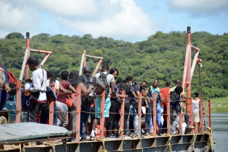 Migrantes cambian ruta para evitar la policía
