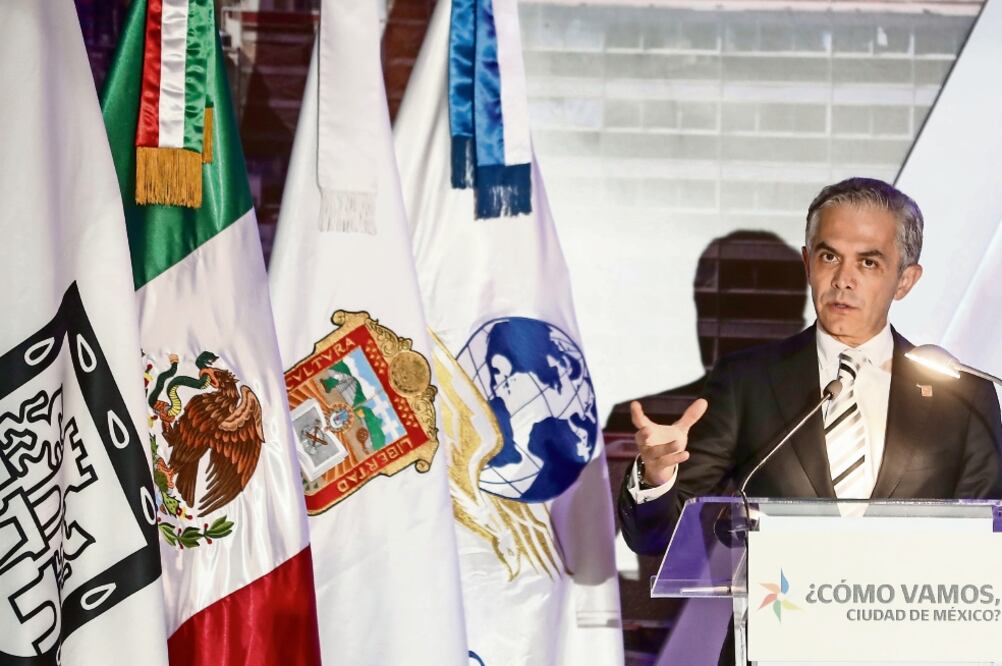 El jefe de Gobierno de la Ciudad de México, Miguel Ángel Mancera, señaló que en el tema de seguridad, aunque hay avances en el sistema de justicia, se deben hacer ajustes de lo que no funcione de manera óptima. (GERMÁN ESPINOSA. EL UNIVERSAL)