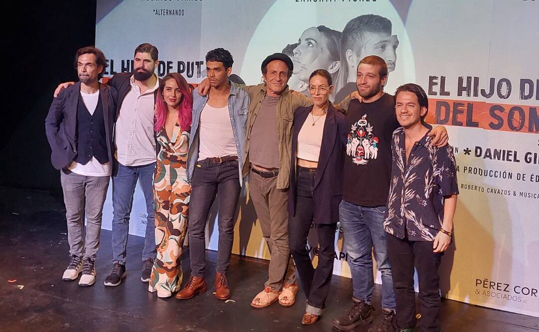 Elenco de "El hijo de puta del sombrero". Foto: Sughey Baños/EL UNIVERSAL.