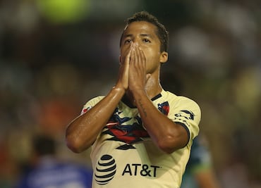 Jugadores del América se van molestos tras resultado en León