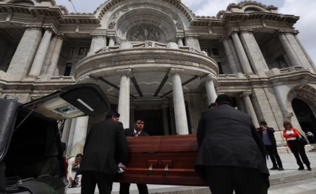 Despiden a Gilberto Aceves Navarro en Bellas Artes