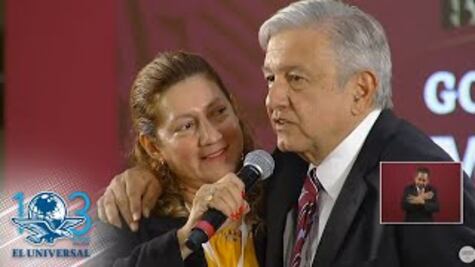 Locutora pide un abrazo a AMLO durante conferencia mañanera