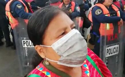"Queremos a la Guardia Nacional y no paramilitares", dice mujer Triqui resguardada en refugio 