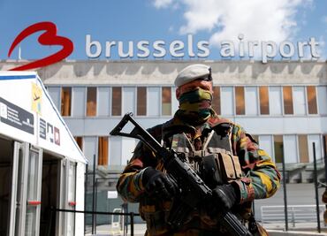 Condena Bélgica a 26 terroristas, incluido agresor del aeropuerto