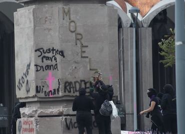 Comerciantes en Toluca bajan cortinas por destrozos en marcha feminista