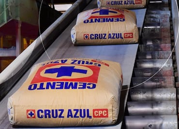 Cooperativa Cruz Azul anuncia suspensión de pagos en Hidalgo; trabajadores de Tula afectados por conflicto en planta