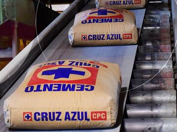 Cooperativa Cruz Azul anuncia suspensión de pagos en Hidalgo; trabajadores de Tula afectados por conflicto en planta