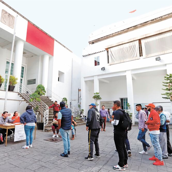 En el proceso de ayer para elegir al nuevo líder priista, no se dio a conocer el número exacto de militantes que participaron en la votación. 