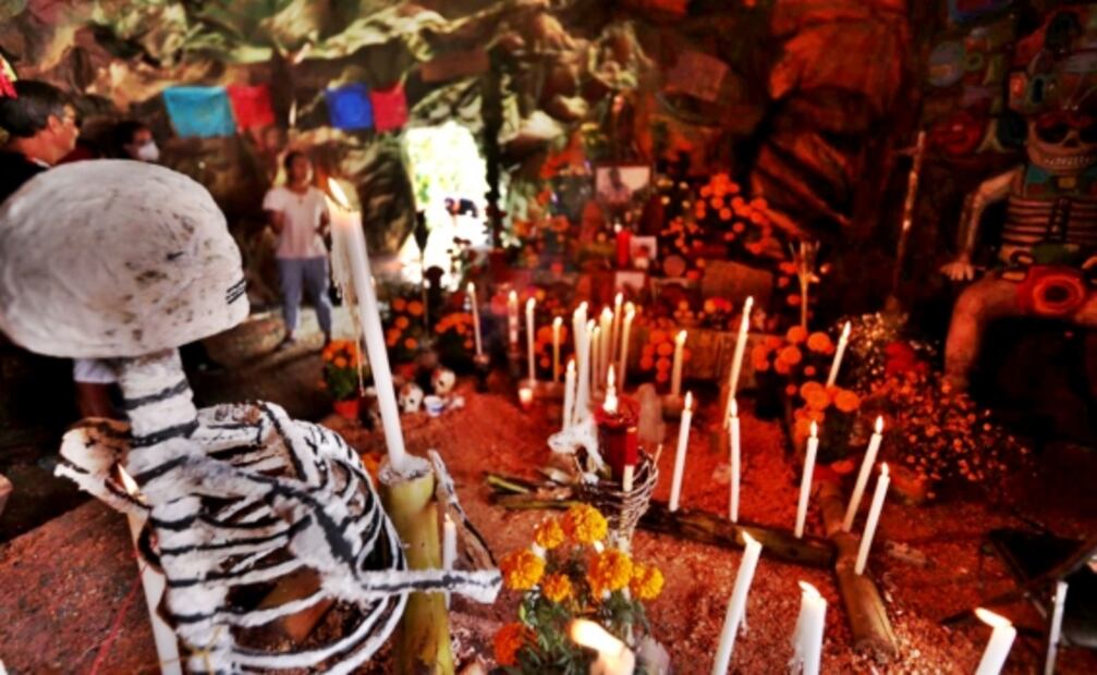 Malinalco recuerda a sus “difuntos nuevos” con ofrendas temáticas