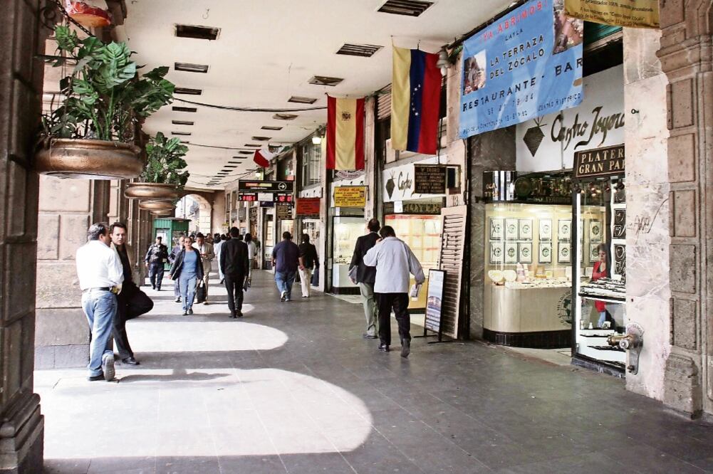 De acuerdo con las autoridades fiscales, entre las actividades vulnerables para ser utilizadas para el blanqueo del dinero está la comercialización de joyas (ARCHIVO EL UNIVERSAL)