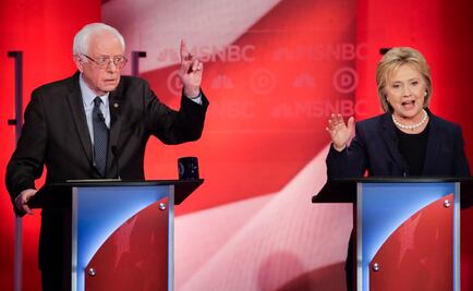 Clinton y Sanders chocan de nuevo por Obamacare