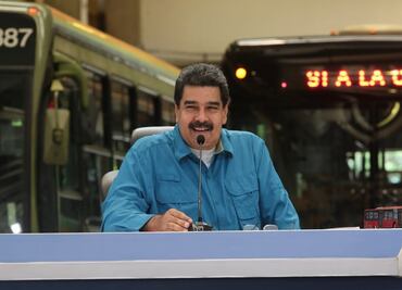 Maduro firma las bases para conformar Asamblea Constituyente