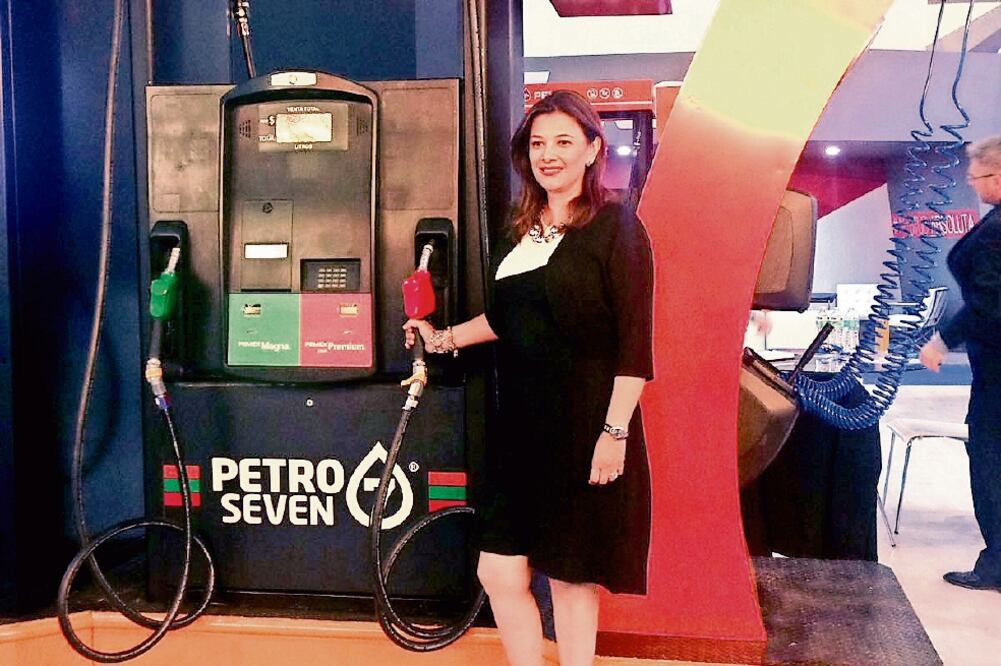 Luz María Gutiérrez, directora de operaciones de Petro-7, declaró que de 2013 a la fecha, Petro-7 pasó de 130 a 221 gasolineras (CORTESÍA PETRO-7)