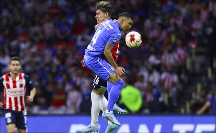 Julio César 'Cata' Domínguez hace historia con Cruz Azul ante Chivas
