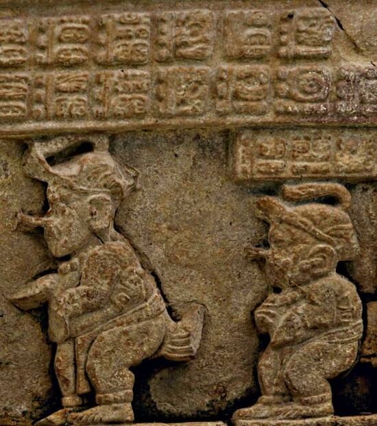 "Atrapamos un duende"; prensa internacional ve foto de "aluxe" de AMLO con incredulidad