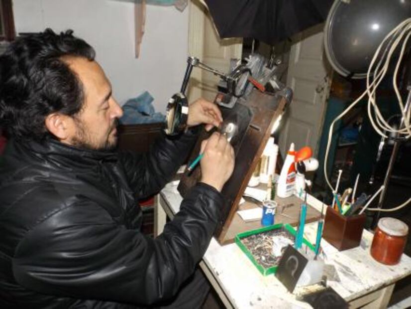 Antes las fotografías se retocaban a mano