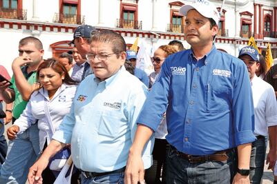 Panismo sale a las calles con Echevarría en Nayarit