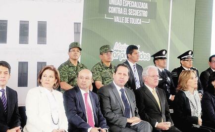 Eruviel inaugura unidad antisecuestro en Toluca