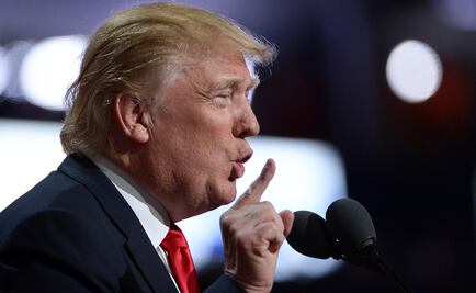 Trump repunta y rebasa a Clinton en encuesta nacional