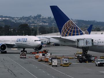 Chocan 2 aviones en aeropuerto de Nueva York ante escasez de controladores en EU por el cierre de gobierno