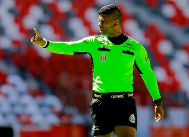 "Nunca llegarás a primera división por tu color de piel": Comisionado a Adalid Maganda