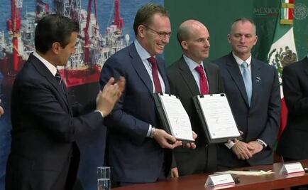 Peña Nieto atestigua firma de contrato en aguas profundas del Bloque Trión