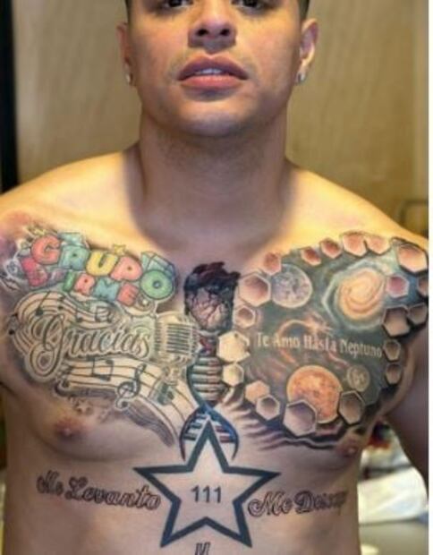 Eduin Caz: ¿Quién fue su mejor amigo que falleció y el vocalista de Grupo Firme homenajeó con un tatuaje?