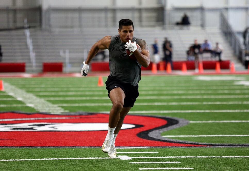 Máximo González, en las pruebas de la NFL.- Twitter @maximo1gs