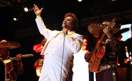 Senador pide poner nombre de Juan Gabriel a Bellas Artes