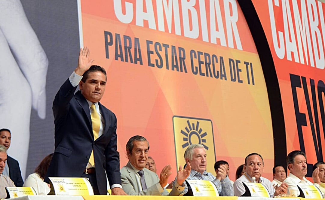 El michoacano asistió a los trabajos del Congreso Nacional del PRD./Especial