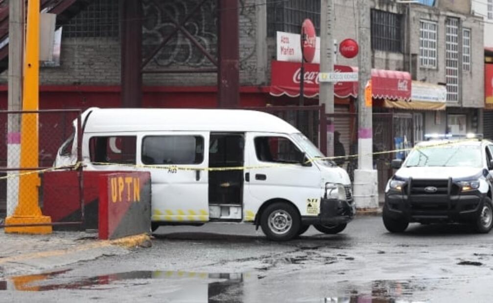 Choque entre combis deja un muerto y 4 heridos en Neza