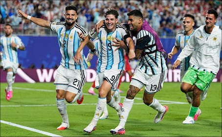 Resultado: Con goles de Julián Álvarez y Lautaro Martínez en la prórroga, Argentina avanzó a Semifinales