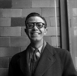 Sopa de fideos en la biblioteca