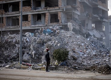 Turquía advierte del riesgo de tsunami tras nuevo sismo de magnitud 6.4