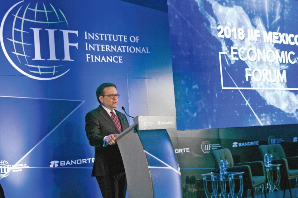 Al término de su participación en un foro del Instituto Internacional de Finanzas, el secretario de Economía, Ildefonso Guajardo, dijo que espera que en los próximos días o “a más tardar la siguiente semana haya una solución”. (MOISÉS PABLO. CUARTOSCURO)