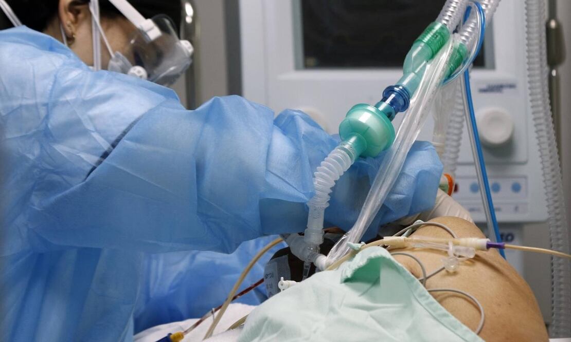 Atención UCI para pacientes covid en la Clínica CES de Medellín. FOTO: Jaiver Nieto Álvarez / ETCE