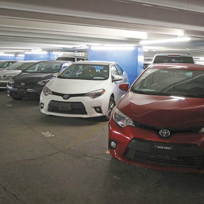 En la enajenación de autos del Senado se encuentran los modelos Camry y Corolla. Fotos/CARLOS MEJÍA. ELUNIVERSAL