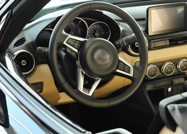 Venta de autos nuevos retrocede 10.4% en abril